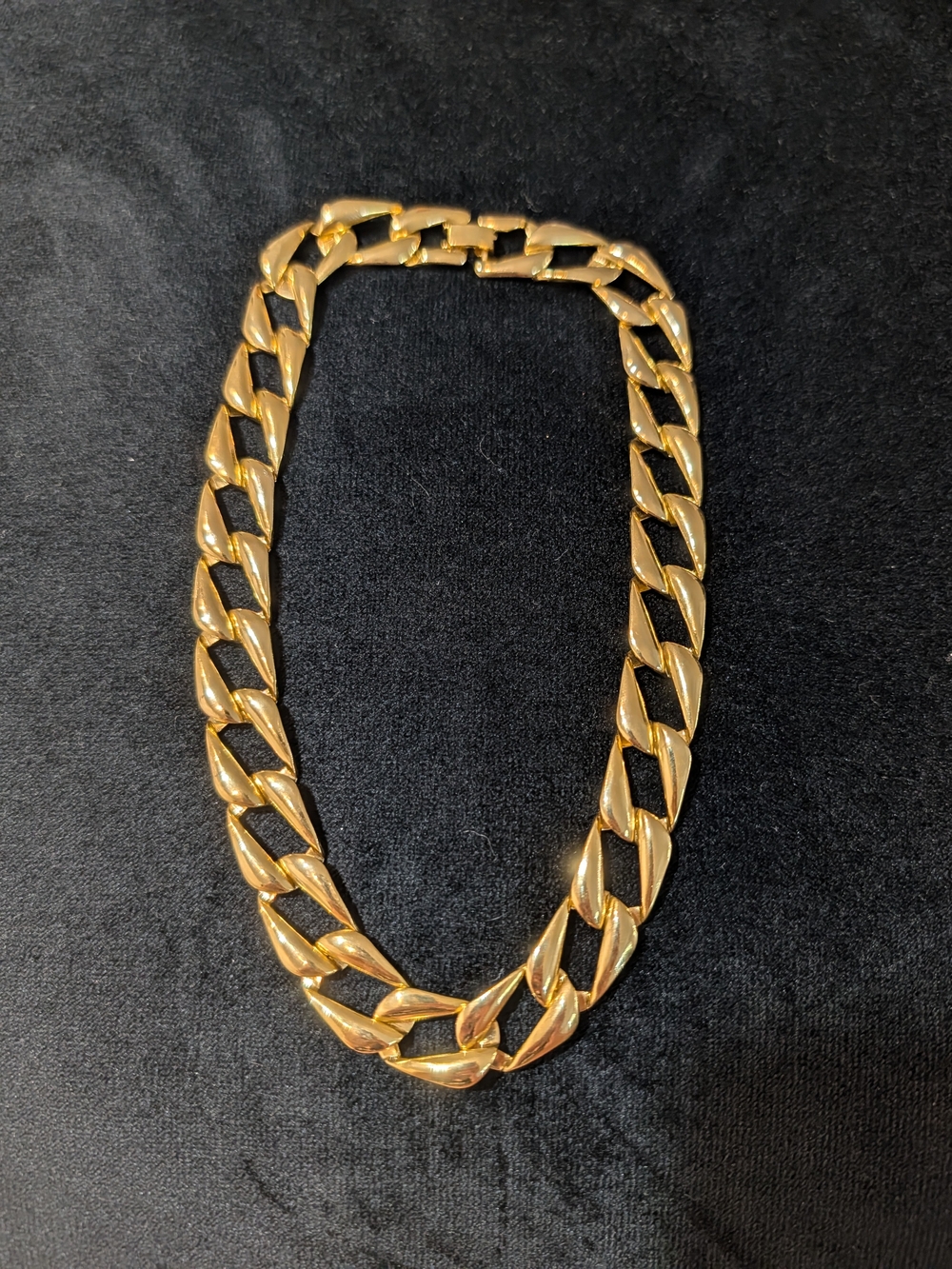Gold-Tone Chunky Curb Chocker Chain Necklace - Women Accessories